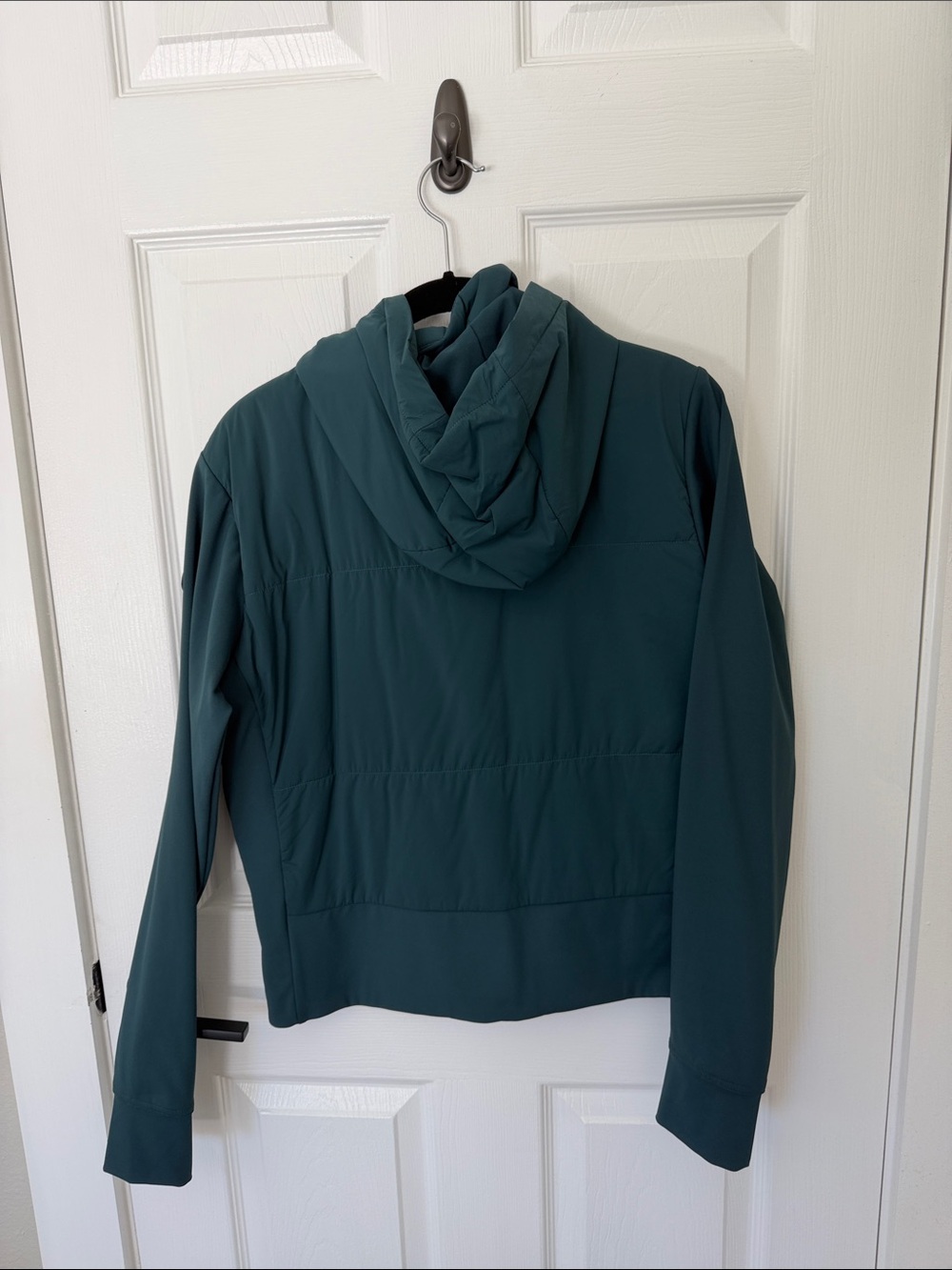 NWT - Vuori Chilled Out Full Zip
Color: Moss
Size: Medium - Picture 2 of 9